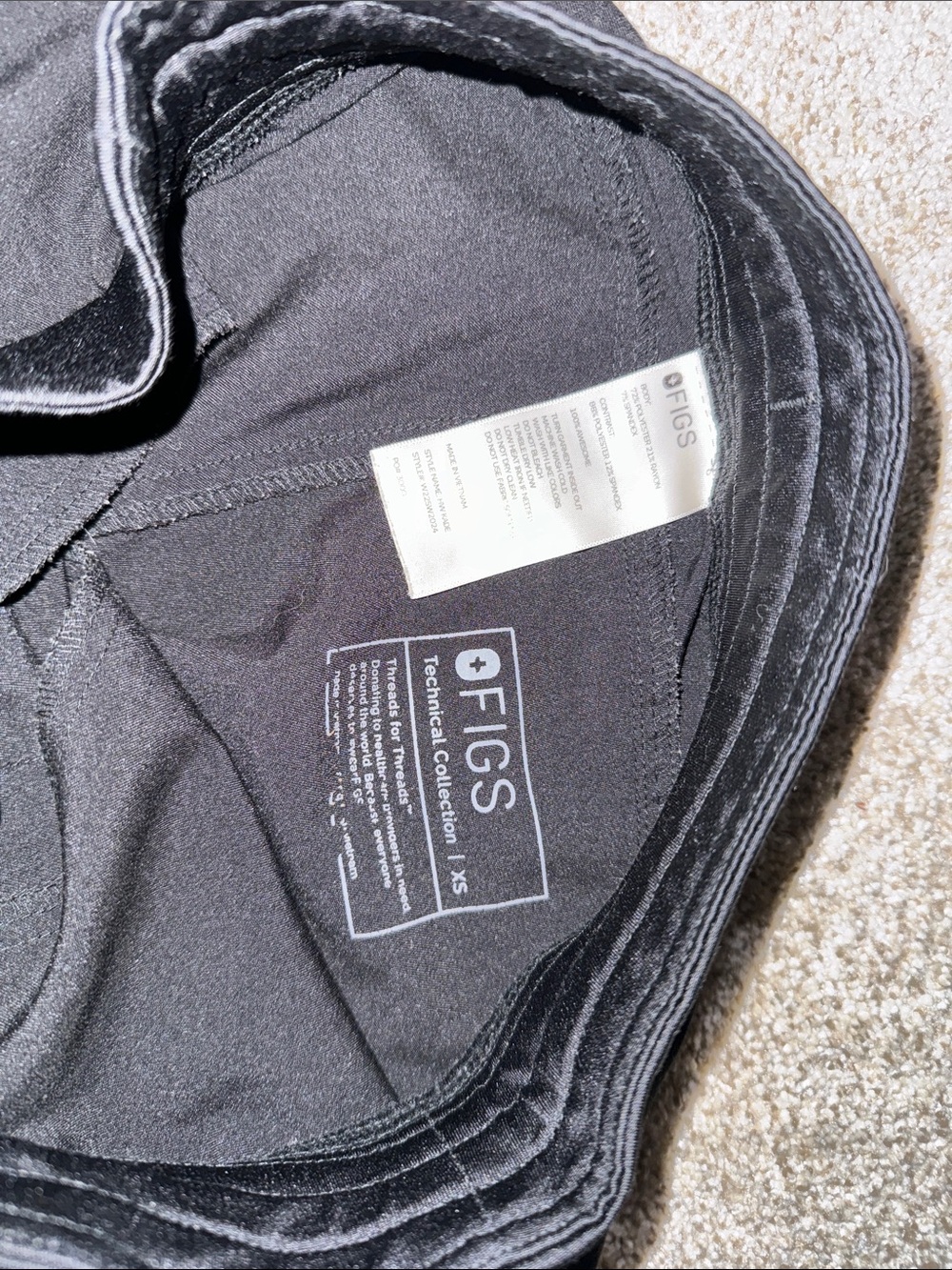 Black high waisted Kade Figs - Picture 2 of 3